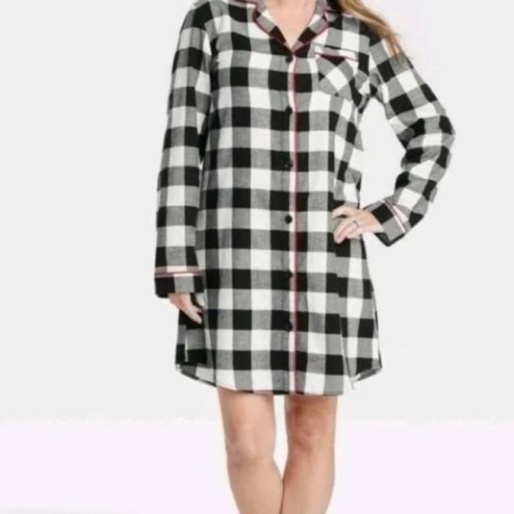 Womens wondershop black and white plaid night gown sleepwear